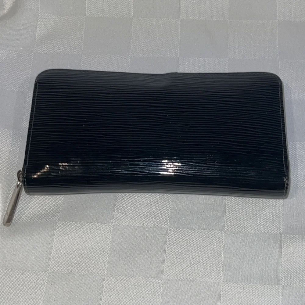Louis Vuitton Black Patent Epi Zippy Zip  Around Organizer Wallet